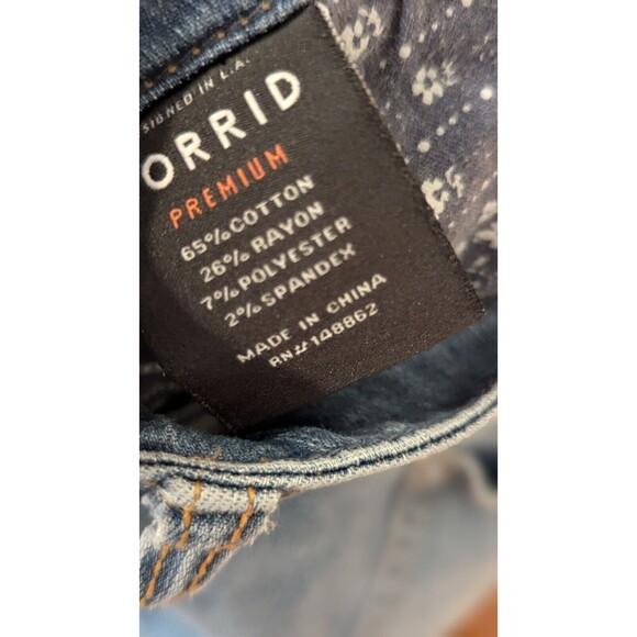 Torrid Size 22 Premium Skinny Jeans 25" Inseam (V18) - Picture 6 of 6